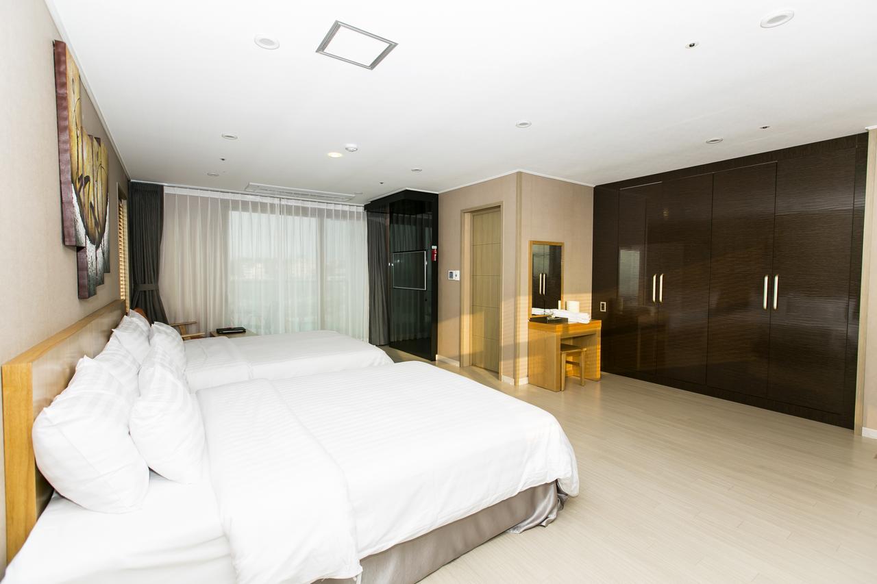 Rich Hotel Jeju Exterior foto